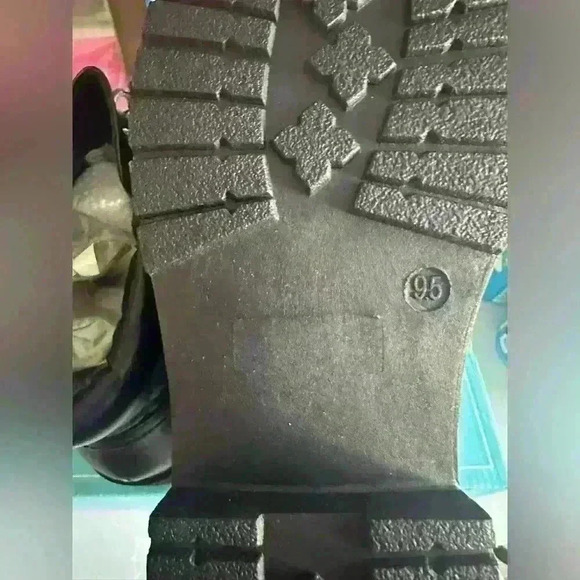 Brand new boots. - Picture 4 of 4